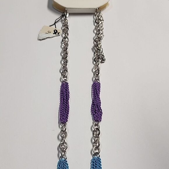 Aeropostale Silver and Multicolor Chain Necklace - Picture 5 of 5